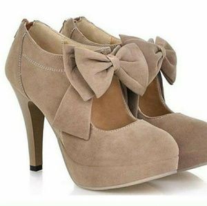 Bowtie high-heels taupe